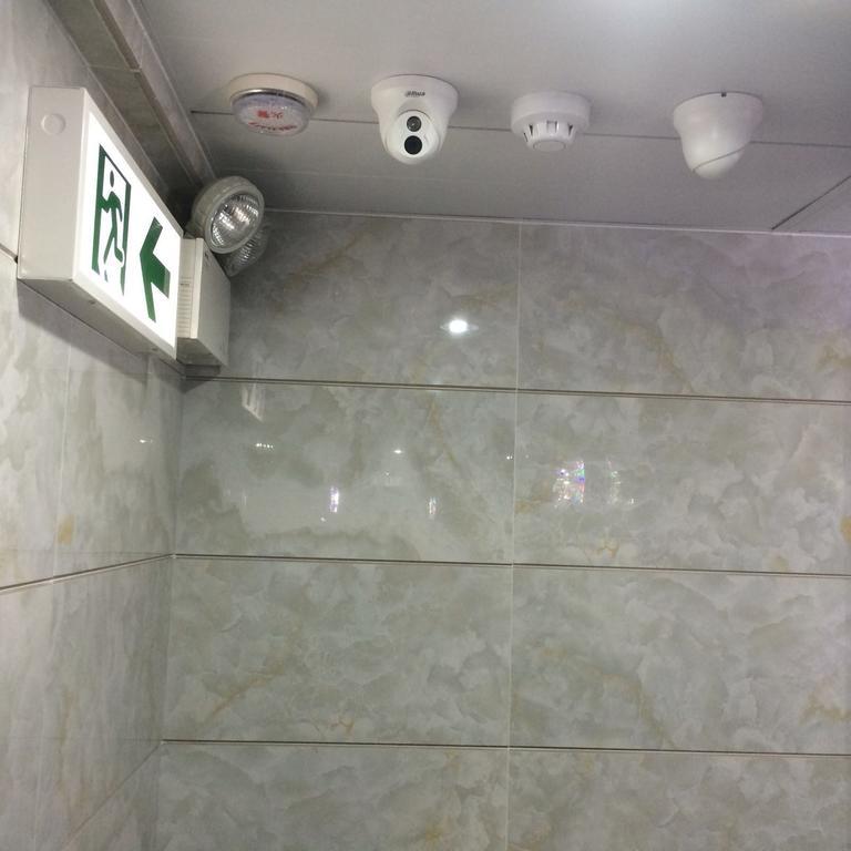 Gold Sparrow Hotel Гонконг Экстерьер фото