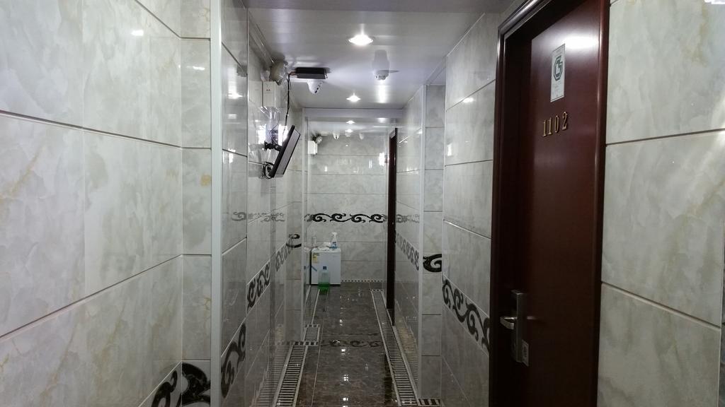 Gold Sparrow Hotel Гонконг Экстерьер фото